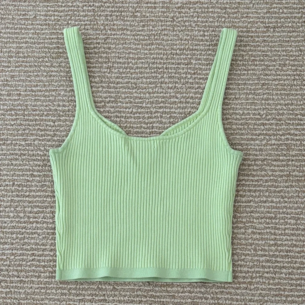 H&M Light Green Ribbed Tank Top - Picture 3 of 3